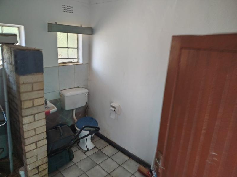 4 Bedroom Property for Sale in Roodia Free State